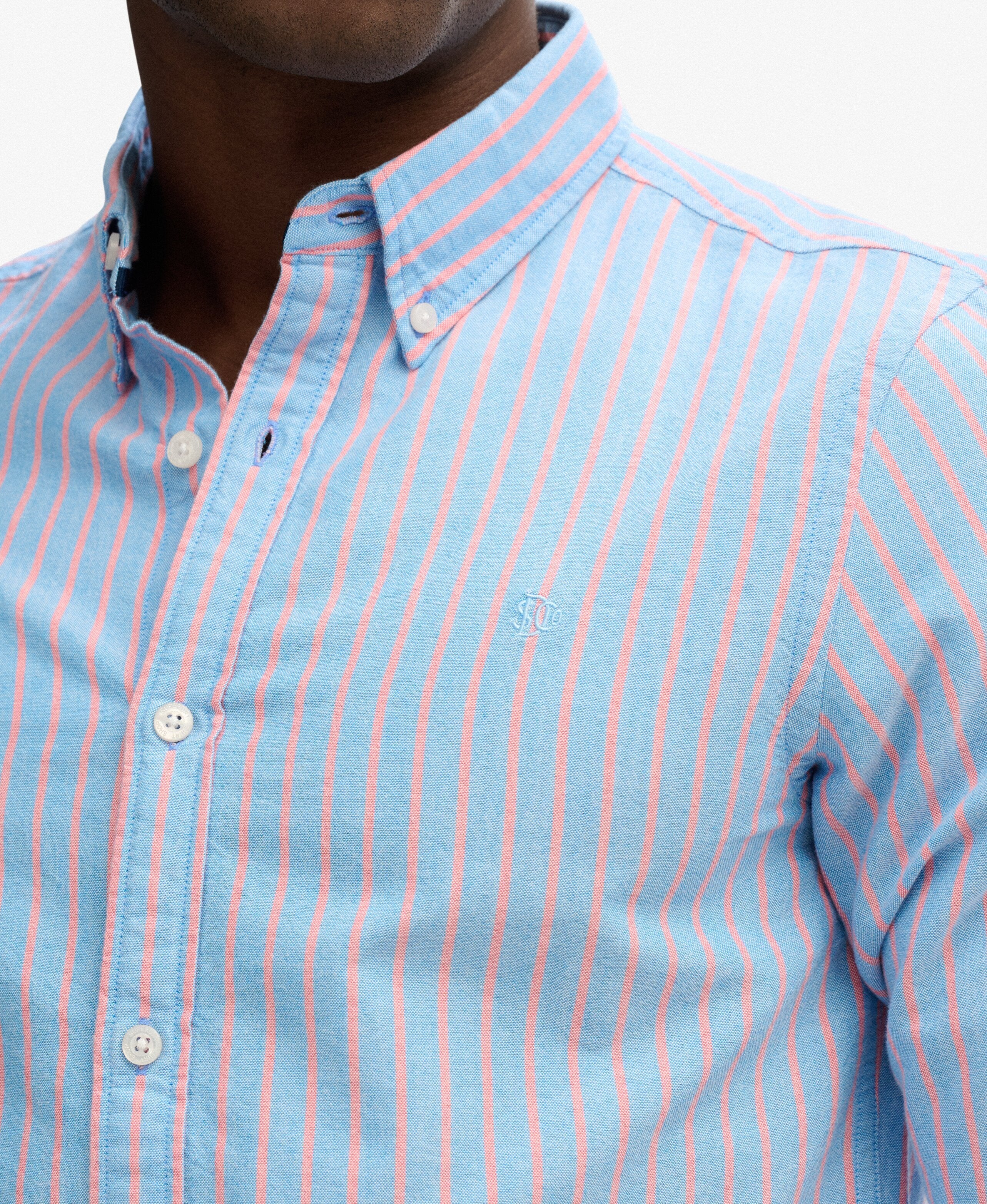 قميص أكسفورد كلاسيكي بأكمام طويلة