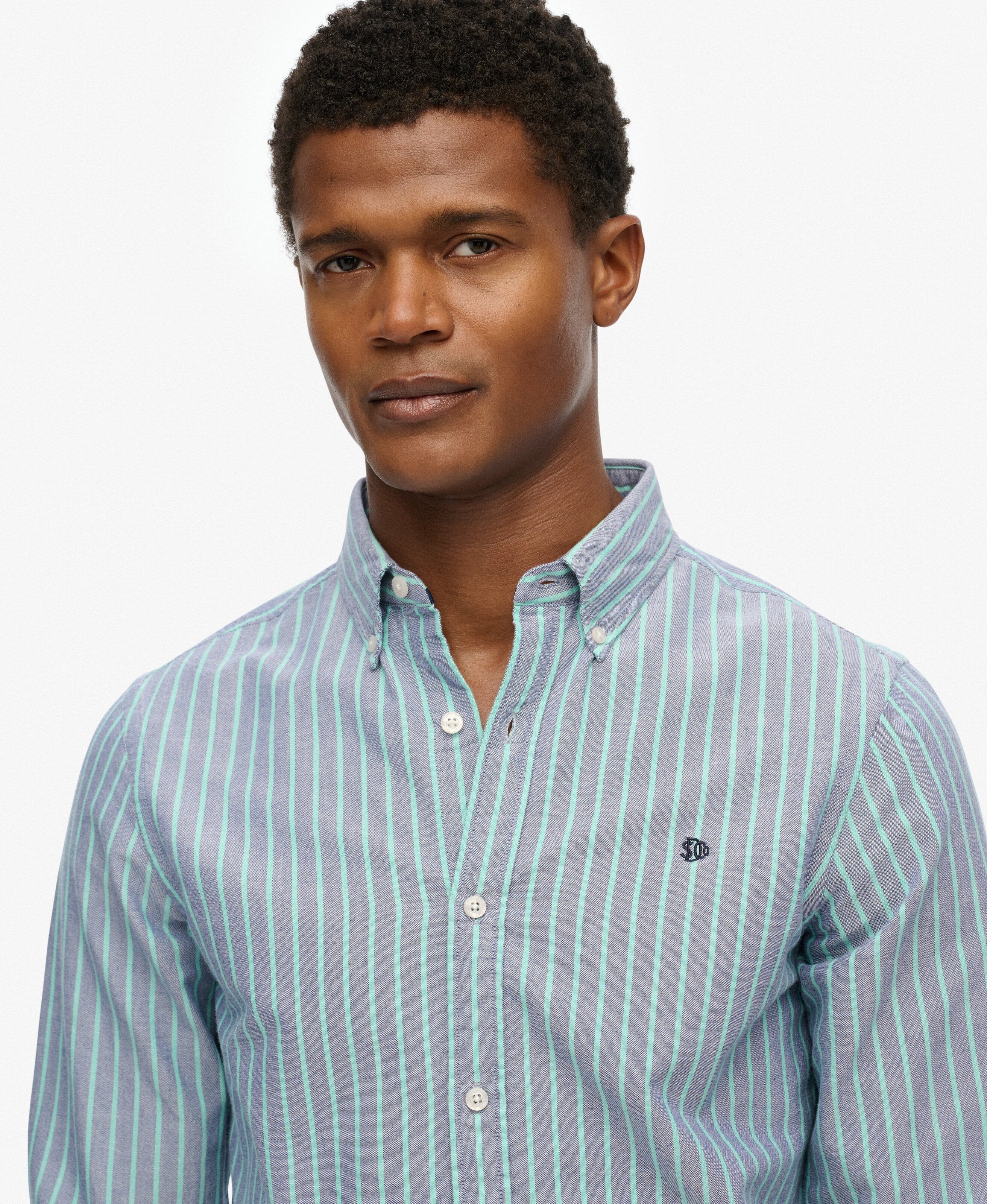 قميص أكسفورد كلاسيكي بأكمام طويلة