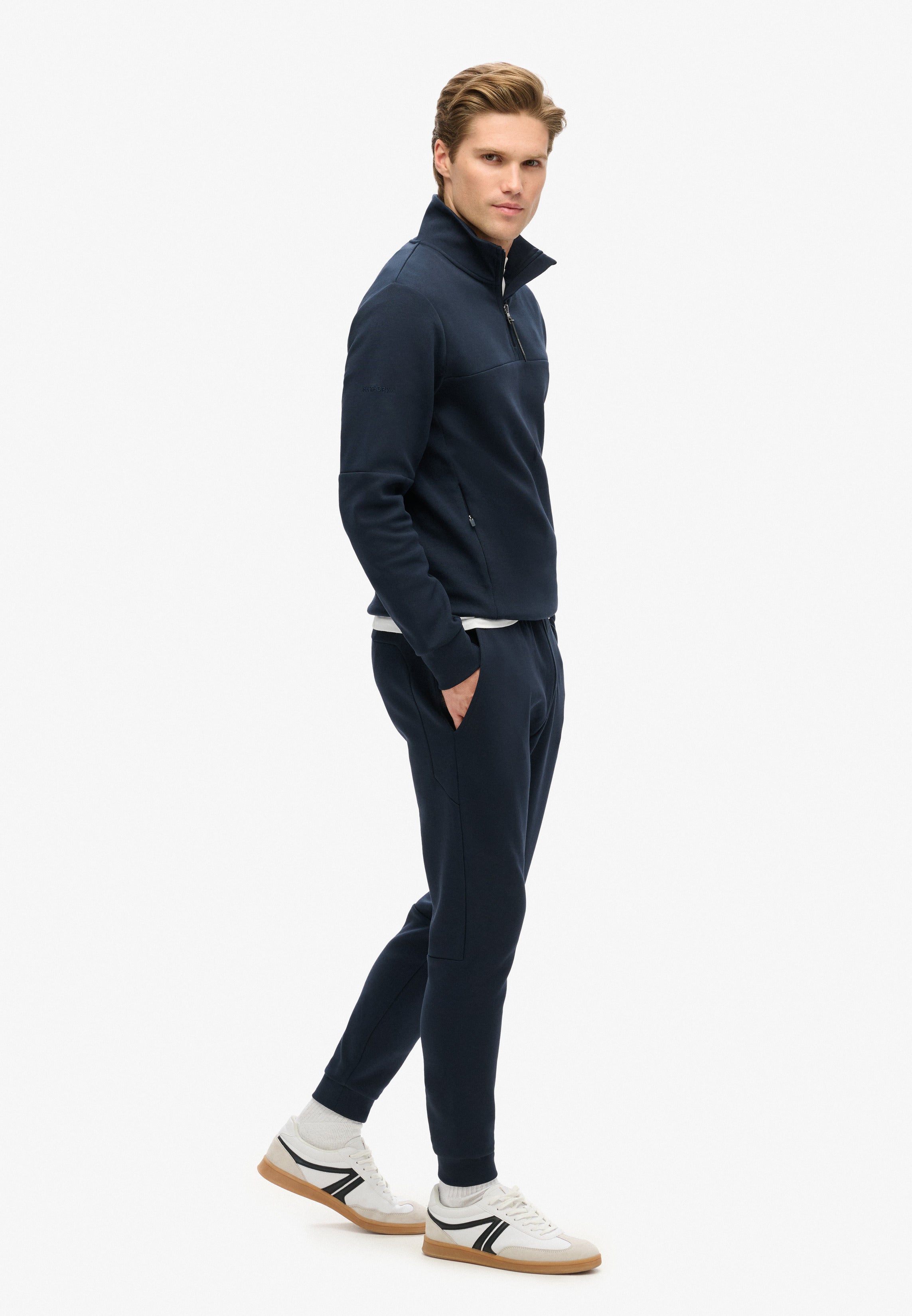 Tech Tapered Jogger