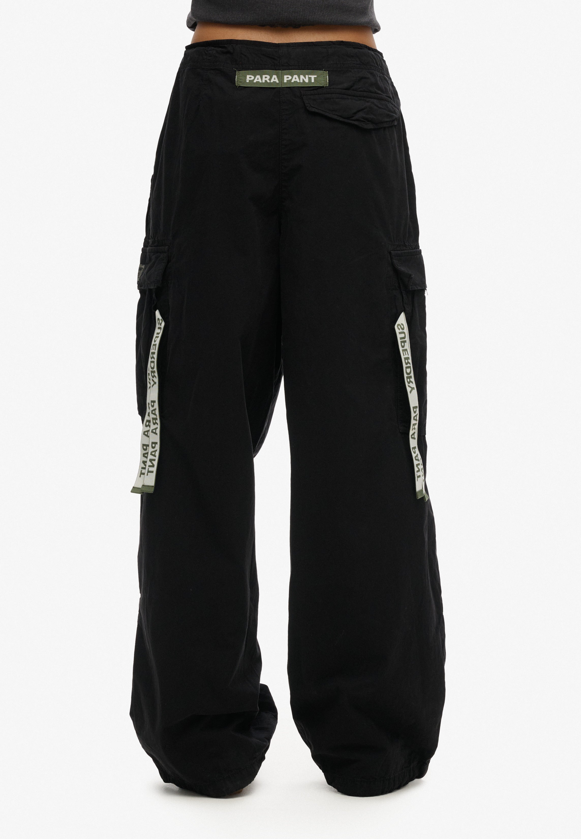VINTAGE BAGGY PARACHUTE PANT