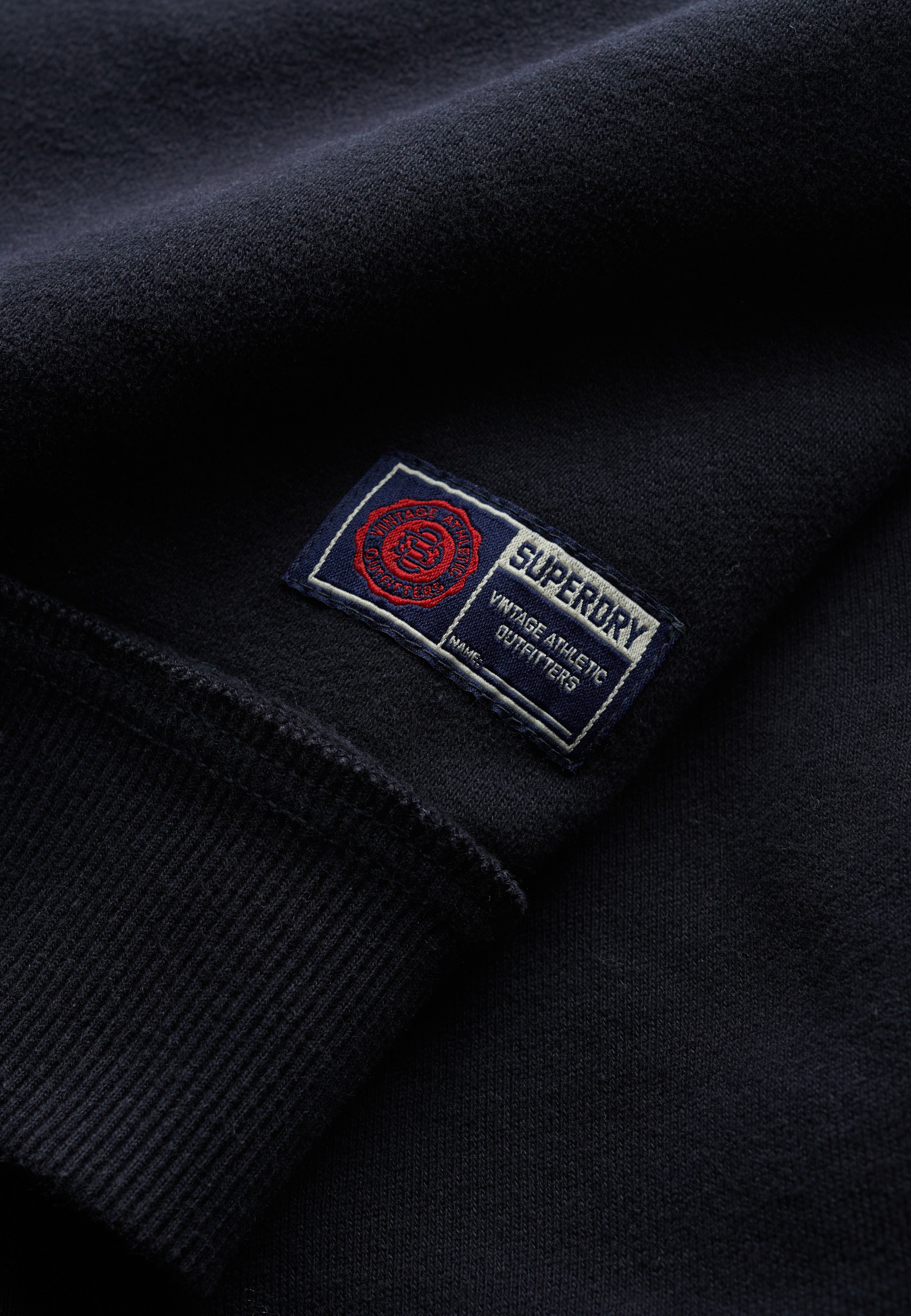 سويت شيرت رياضي عتيق من نوع Henley