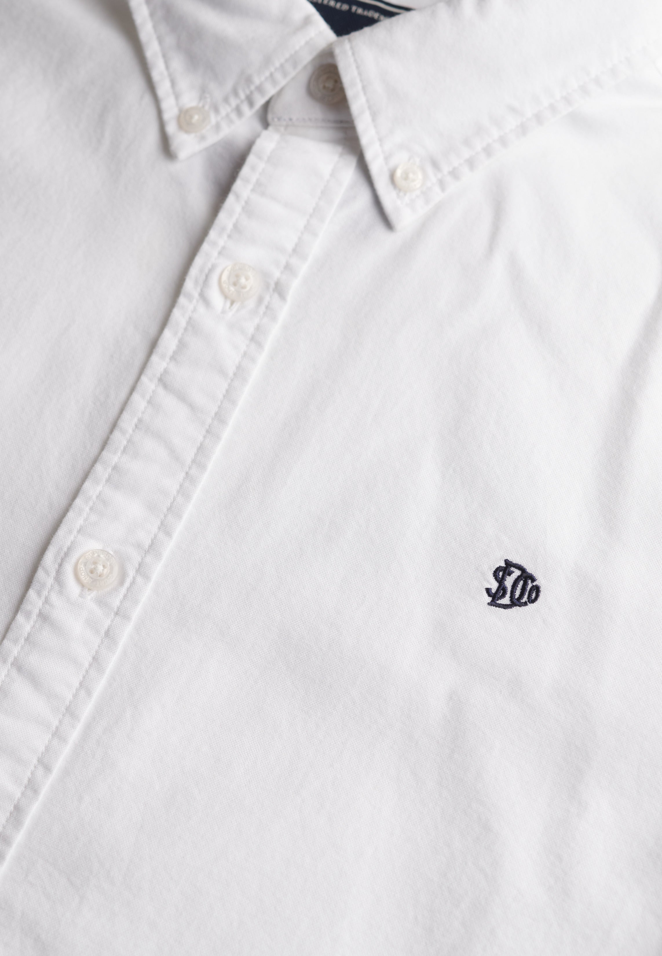 قميص أكسفورد كلاسيكي بأكمام طويلة