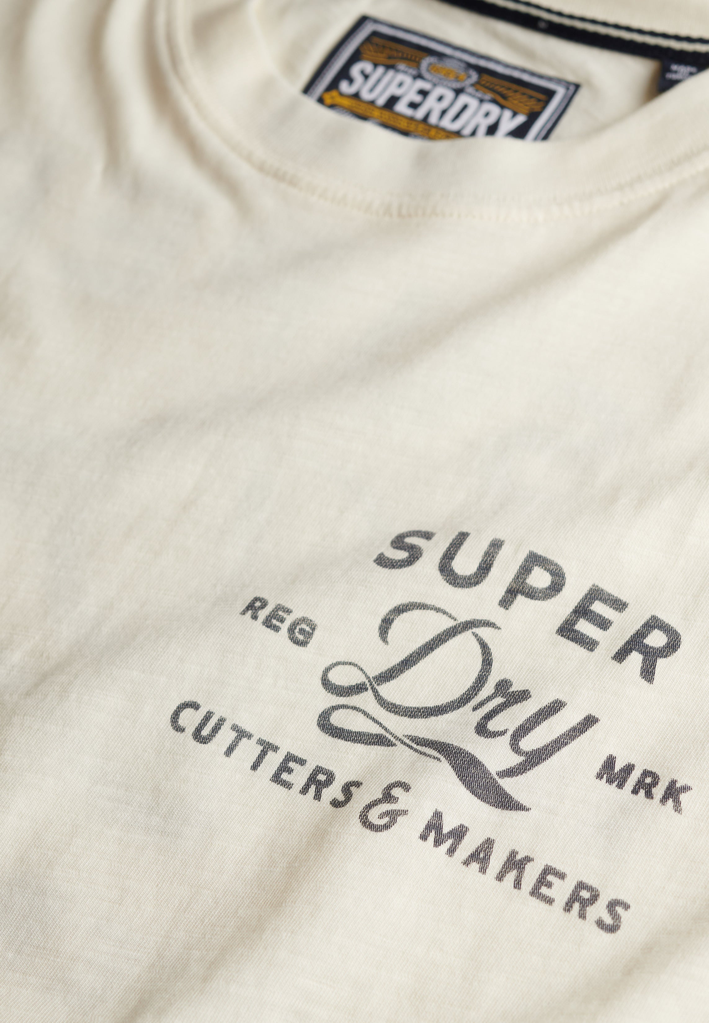 تيشيرت مريح من Cutters And Makers