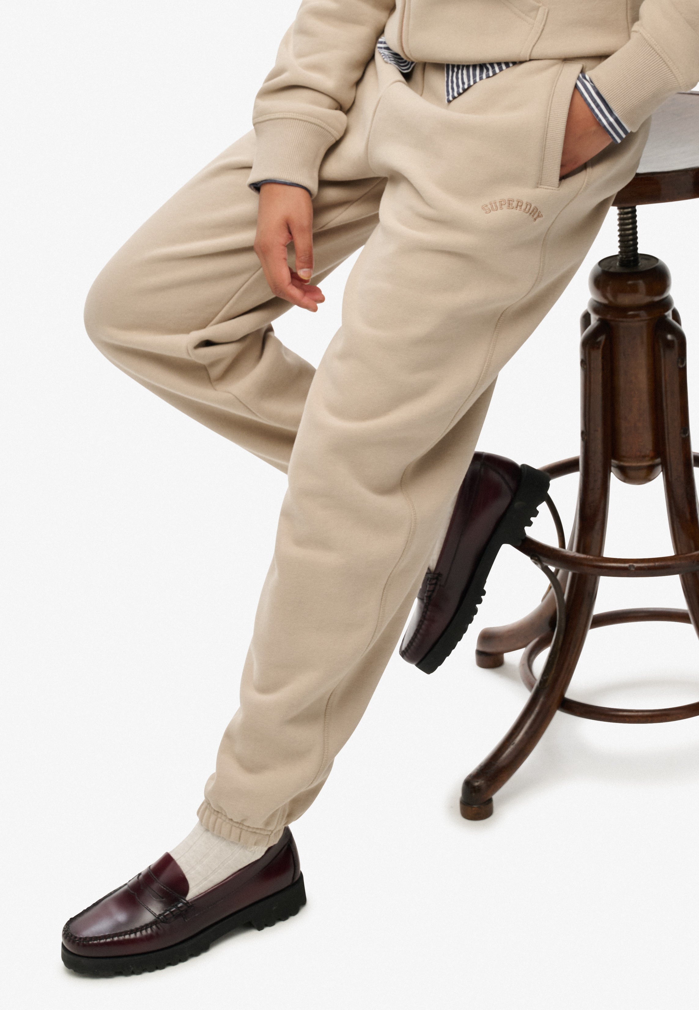 Essential Logo Joggers