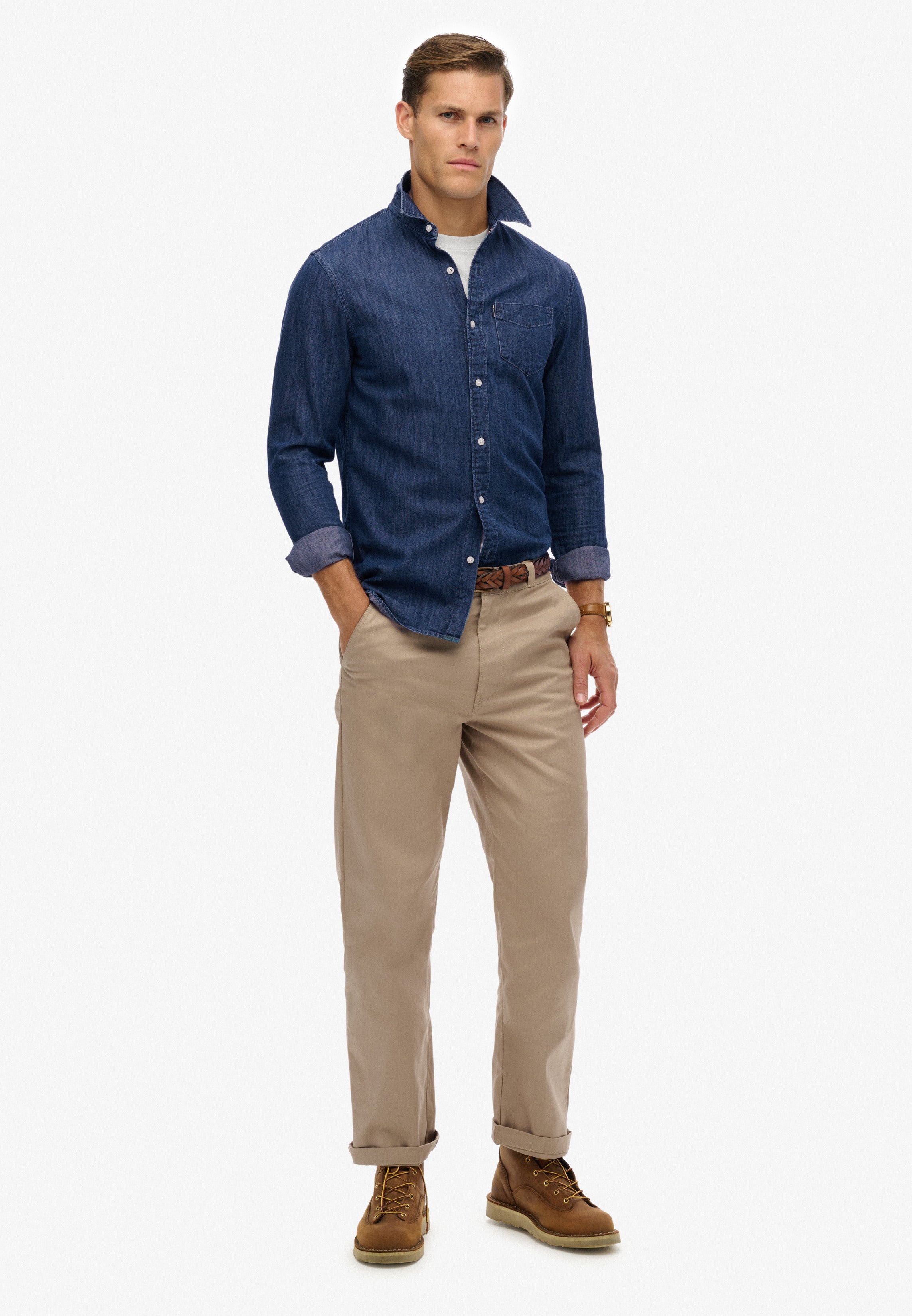 قميص جينز أساسي بأكمام طويلة