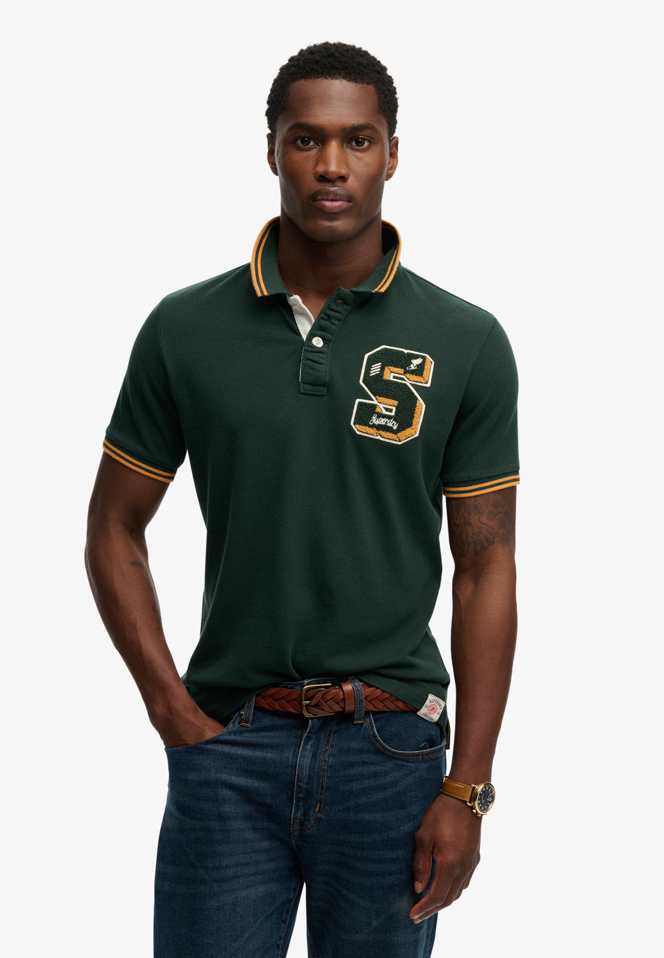 بولو رياضي كلاسيكي مزين برقع